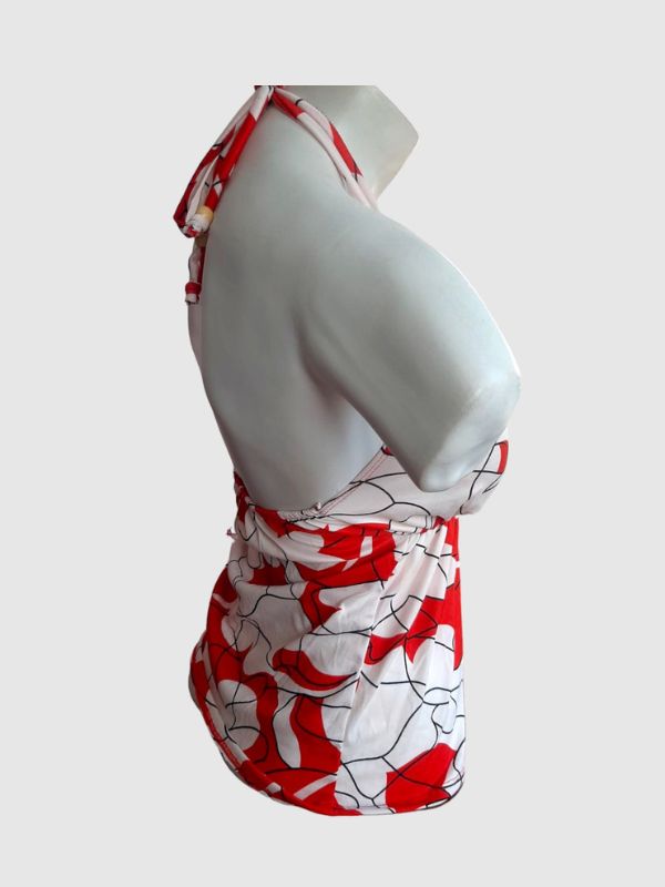 Blusa con copas y amarre en cuello en piel de durazno